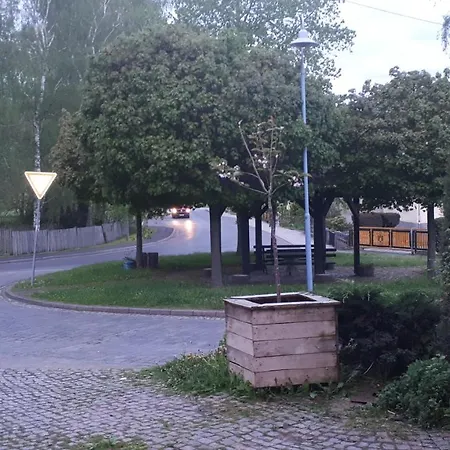Bett im Heu auf Bauernhof Gemeinschaftsbad Schlafsäcke Hausbreitenbach Exterior foto